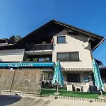 Lägenhet Brezovica Spacious Family-friendy - Two Bedroom With Balcony Šmarješke Toplice