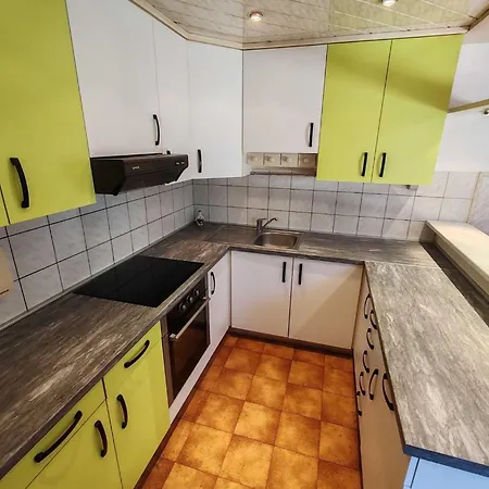 Brezovica Spacious Family-friendy - Two Bedroom With Balcony Apartma Smarjeske Toplice