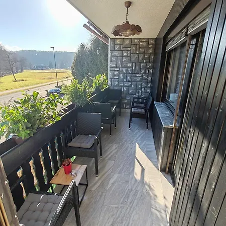 Brezovica Spacious Family-friendy - Two Bedroom With Balcony Апартаменты