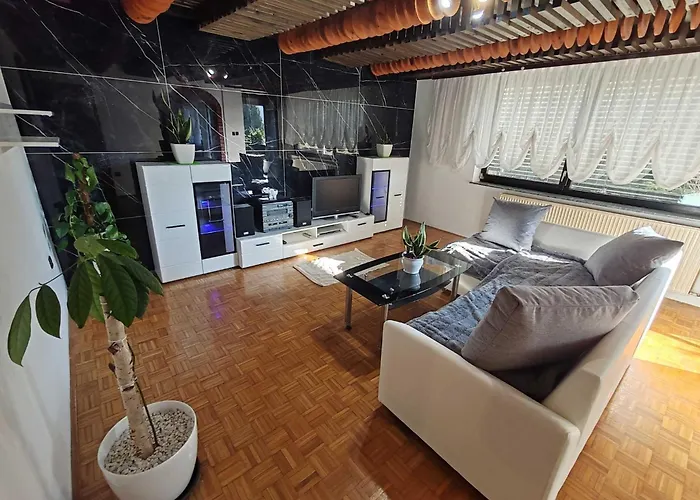 Brezovica Spacious Family-friendy - Two Bedroom With Balcony Apartma