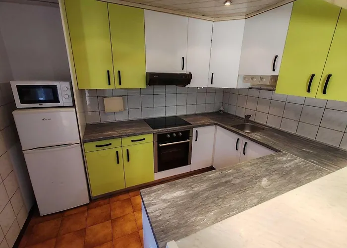 Appartement Brezovica Spacious Family-friendy - Two Bedroom With Balcony *