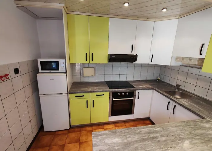 Brezovica Spacious Family-friendy - Two Bedroom With Balcony *