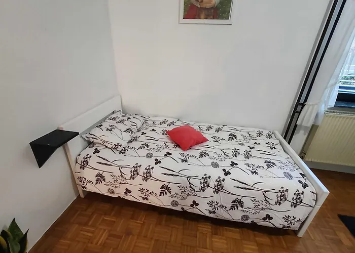 Brezovica Spacious Family-friendy - Two Bedroom With Balcony Apartma Smarjeske Toplice