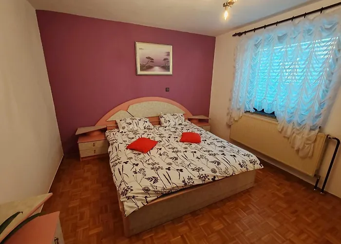 Brezovica Spacious Family-friendy - Two Bedroom With Balcony Apartma Smarjeske Toplice