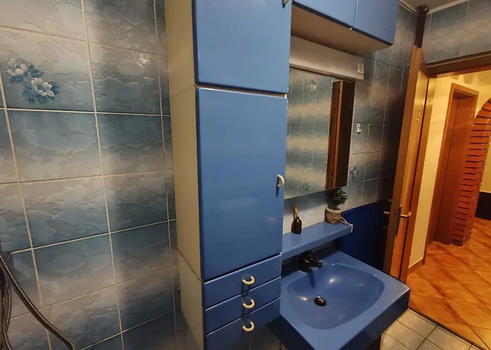 Apartma Brezovica Spacious Family-friendy - Two Bedroom With Balcony