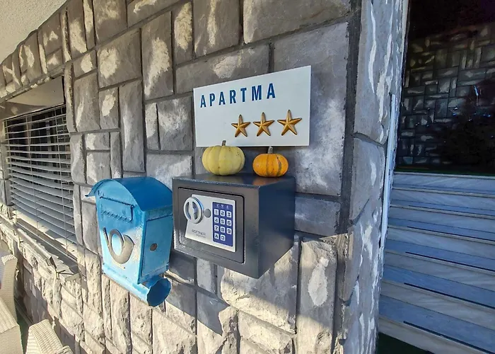 Brezovica Spacious Family-friendy - Two Bedroom With Balcony Appartement *